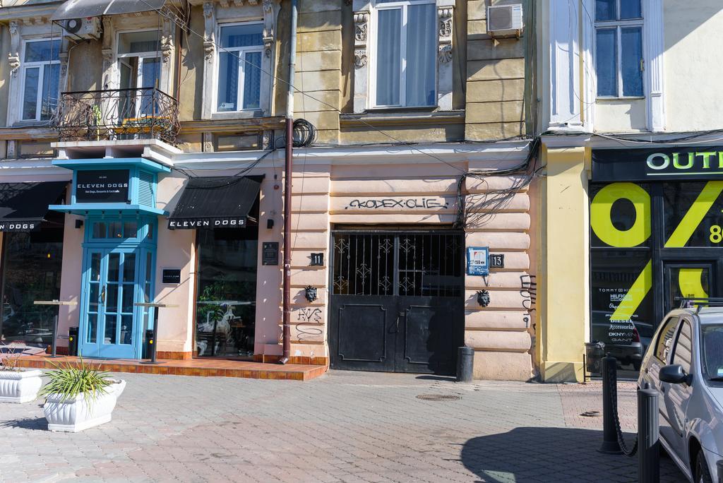 Krovat Na Deribasovskoy Odesa